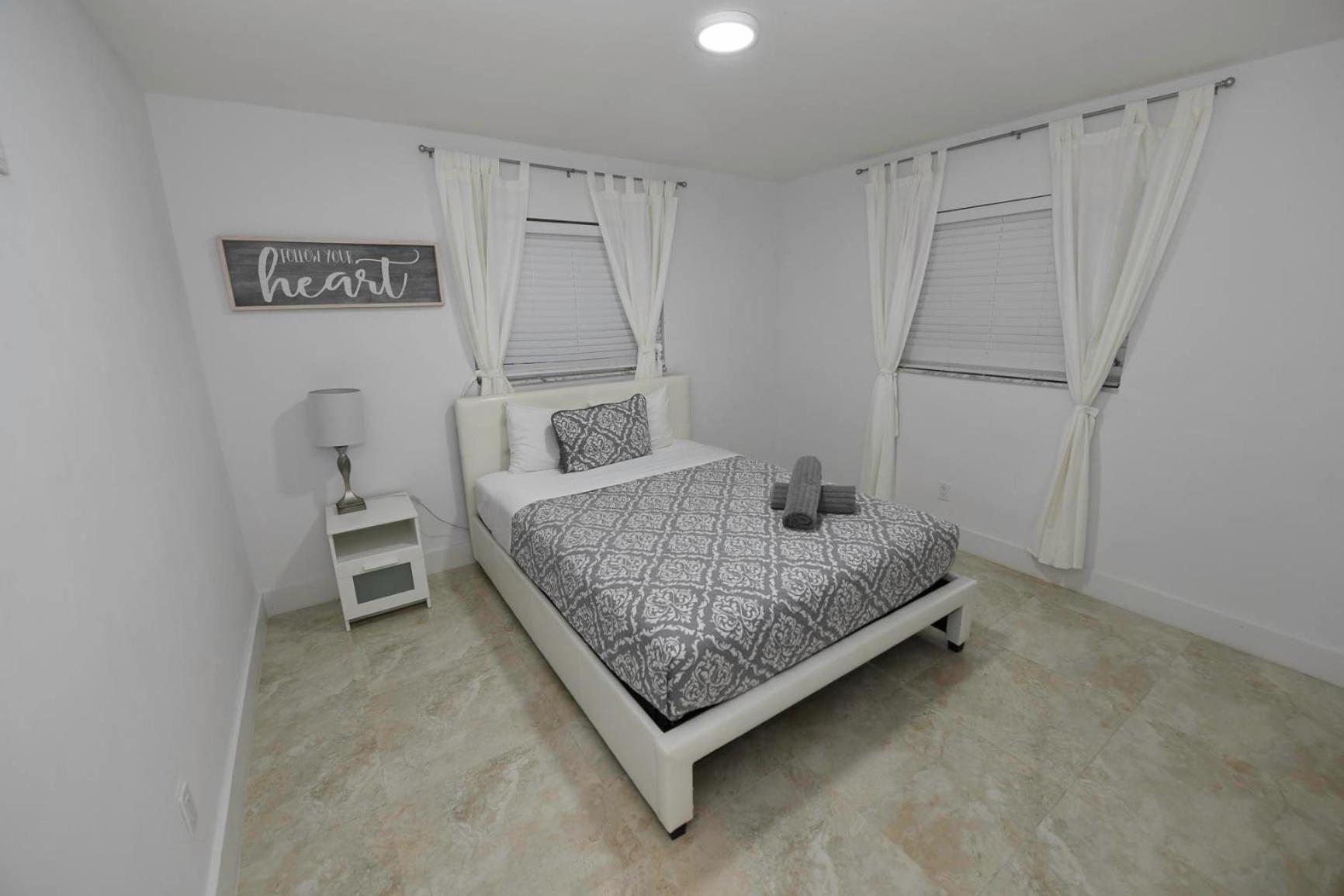 N61 Apartment Hollywood Exterior foto